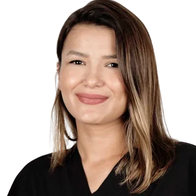 Burcu ERTUĞRUL — Expertin für ästhetisches Lächeln
