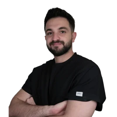 Furkan AKDEMİR — Fachzahnarzt für Endodontologie